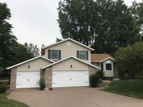 2212 Parkway Dr, Mobet Meadows, IL 61275-9580
