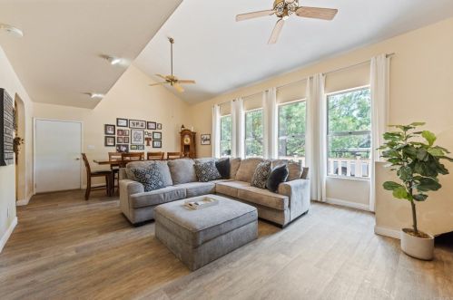 15808 Thomas Paine Dr, Ramona, CA 92065-7330