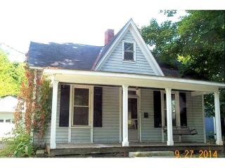 124 Wall St, Loveland, OH 45140-2341