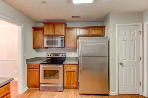 2027 Briar Creek Ct, Conyers GA  30012-7124 exterior
