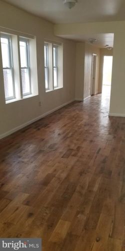 2314 Broad St, Philadelphia, PA 19132-4503