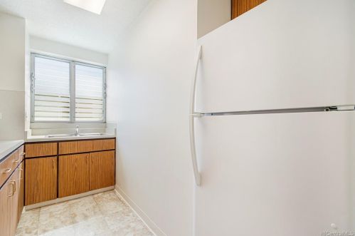 711 Alder St, Honolulu HI  96814-2269 exterior