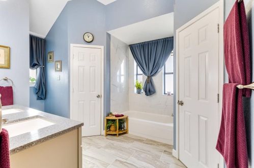 6833 Megan Ln, Fort Worth TX  76182-4442 exterior