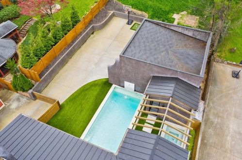 150 Huntington Rd, Atlanta GA  30309-1504 exterior