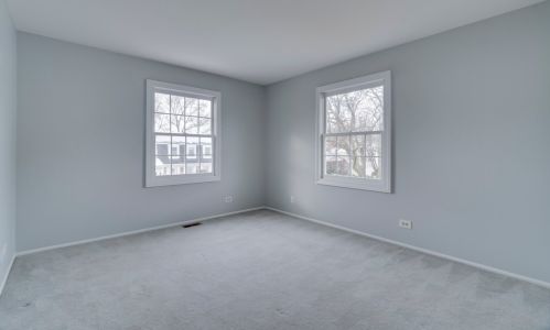 984 Thompson Blvd, Buffalo Grove IL  60089-1018 exterior