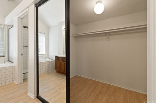 7 Fierro, Irvine CA 92614-5319 exterior