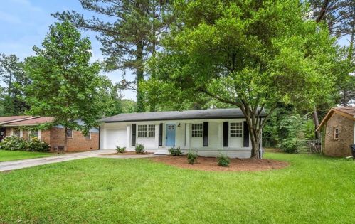 5332 Denny Dr, Atlanta, GA 30349-5206
