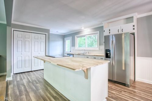 601 Rocky Branch Rd, Villa Rica, GA 30180-2209