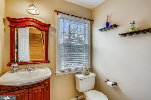 10828 Douglas Ave, Silver Spring MD 20902-4101 exterior