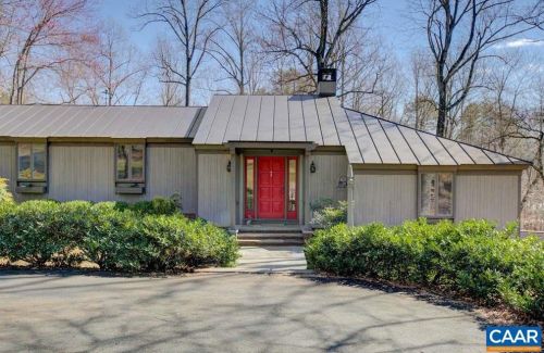 408 Ednam Dr, Charlottesville, VA 22903-4716