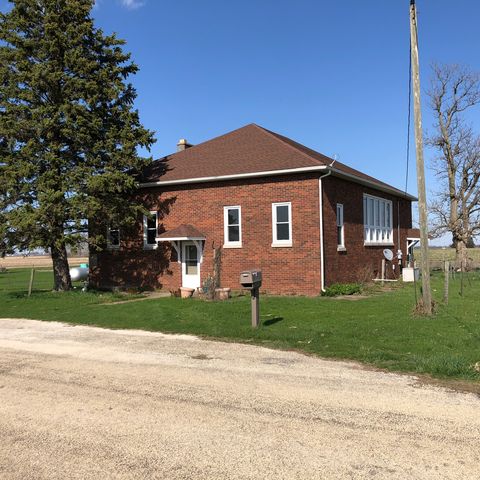 3196 800 East Rd, Clifton, IL 60927-7173