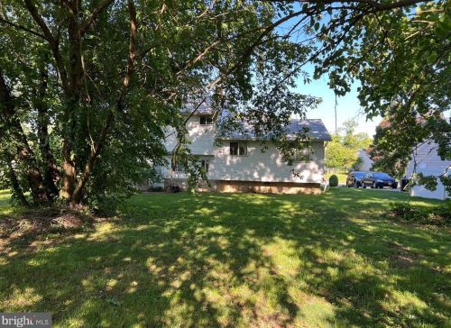 107 Sunset Ln, Beverly, NJ 08010-1938