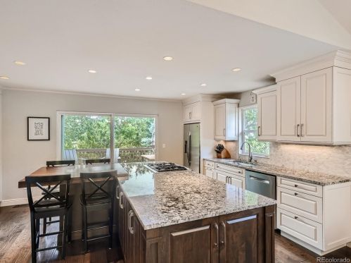 7640 Phillips Cir, Englewood CO 80112-3254 exterior