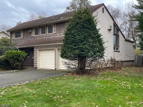 6 Georgia St, Cranford, NJ 07016-2723