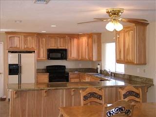 11047 Oak Creek Dr, Lakeside, CA 92040-1228