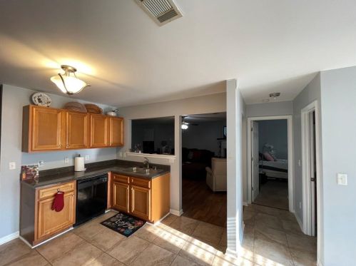 5849 El Segundo Way, Atlanta GA  30349-7519 exterior
