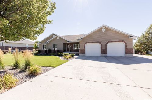 130 490, Smithfield UT 84335-1232 exterior