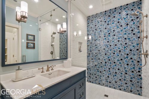 2990 Margaret Mitchell Dr, Atlanta GA  30327-1708 exterior