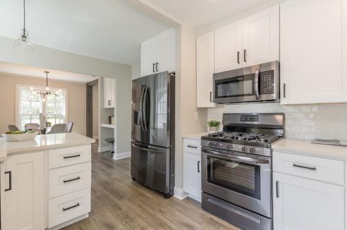 1222 Lorenzo Dr, Atlanta GA  30310-3946 exterior