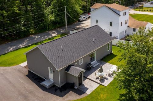 29 Pickens Ave, Seabrook, NH 03874-4626