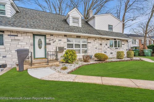 99 Orange St, Edison, NJ 08817-4260