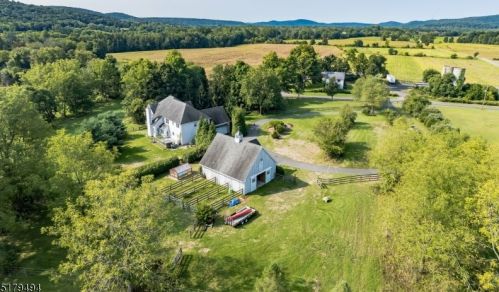 42 Long Bridge Rd, Great Meadows, NJ 07838-2708