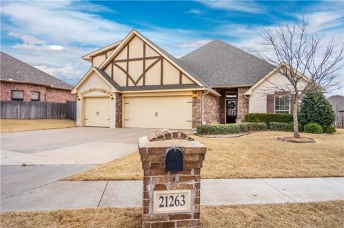 21263 Lake Shadows Dr, Edmond, OK 73012-2069