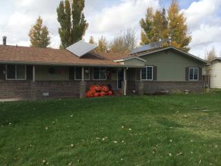 703 Weber Dr, Alamosa, CO 81101-2046