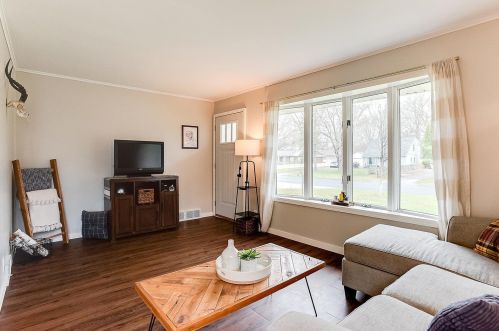 2120 Dorothy Ave, Saint Paul MN  55110-4718 exterior