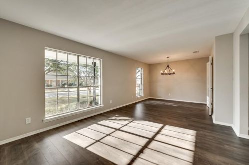 6821 Lancelot Ct, Fort Worth TX  76133-5005 exterior