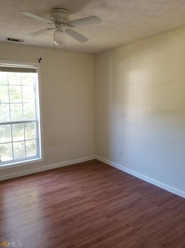 331 Grand Oaks Ct, Stockbridge GA  30281-6438 exterior