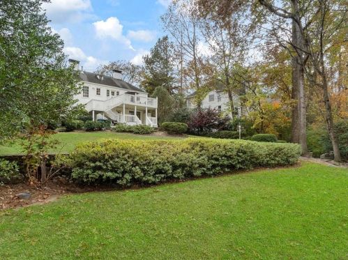 1880 Greystone Rd, Atlanta GA  30318-2621 exterior