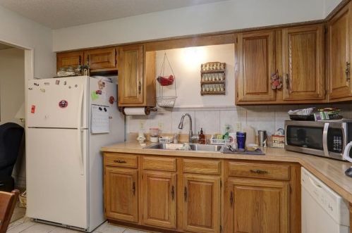 2010 Embassy Way, Carrollton TX 75006-1706 exterior