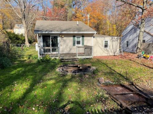 68 Hickory Dr, Coventry, CT 06238-2803