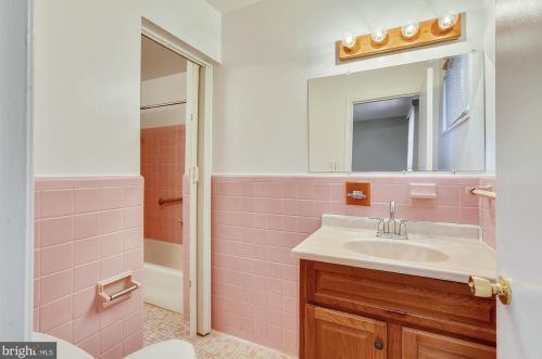 3904 Jeffry St, Silver Spring MD 20906-4224 exterior