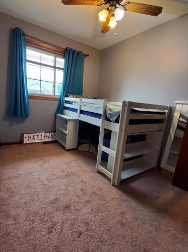 423 Saginaw Dr, Valpo IN 46385-8117 exterior