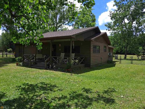 247 Bob Thrift Rd, Saint George, GA 31562-2801