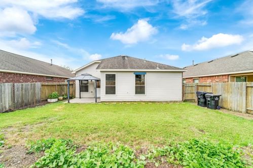 19910 Roycroft Ln, Richmond TX 77407-4004 exterior