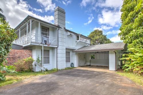 3136 Alika Ave, Honolulu HI  96817-1103 exterior