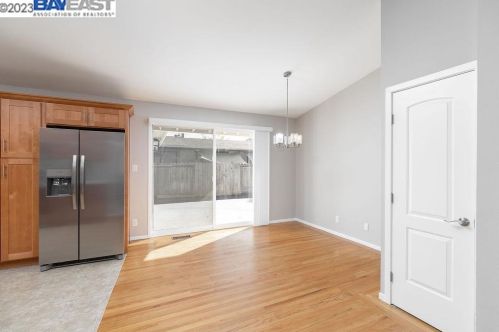 1333 Juniper St, Livermore, CA 94551-1904