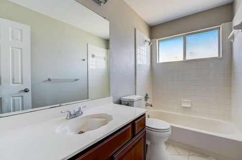 3908 Randall Ln, Carrollton TX 75007-1085 exterior