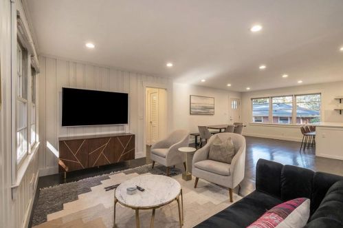 4011 Arden Way, Atlanta GA  30342-3954 exterior