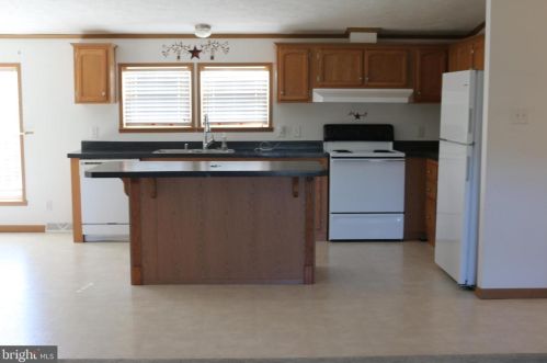 120 Dewey Dr, Maysville WV  26833 exterior