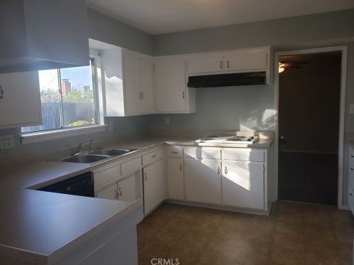 11816 Arliss Way, Colton, CA 92313-5121
