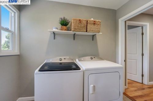 1230 Apple Ave, Hayward, CA 94541-1502