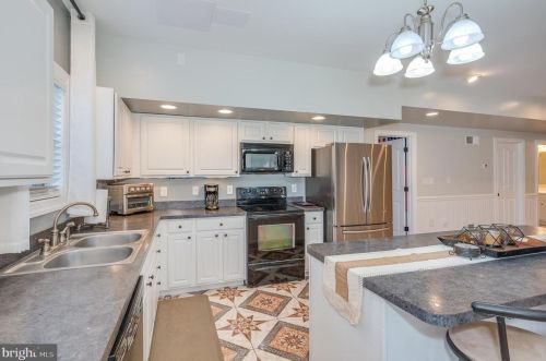 487 Vixen Ln, Gerrardstown WV  25420-4459 exterior