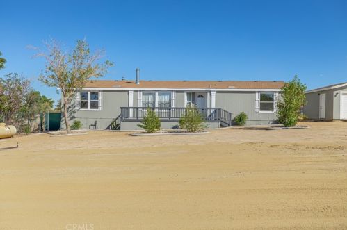 33326 132nd St, Pearblossom, CA 93553-3233