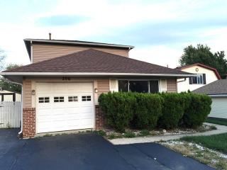 206 Radcliff Dr, Lemont IL  60440-2721 exterior
