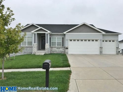 5242 Rockford Dr, Lincoln, NE 68521-5684