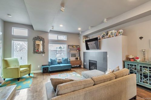 1733 Grove St, Denver, CO 80204-1728